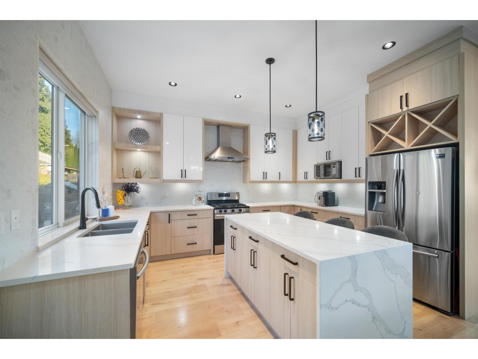 34869 Ackerman Court, Abbotsford, British Columbia  V2S 8J9 - Photo 5 - R3095234