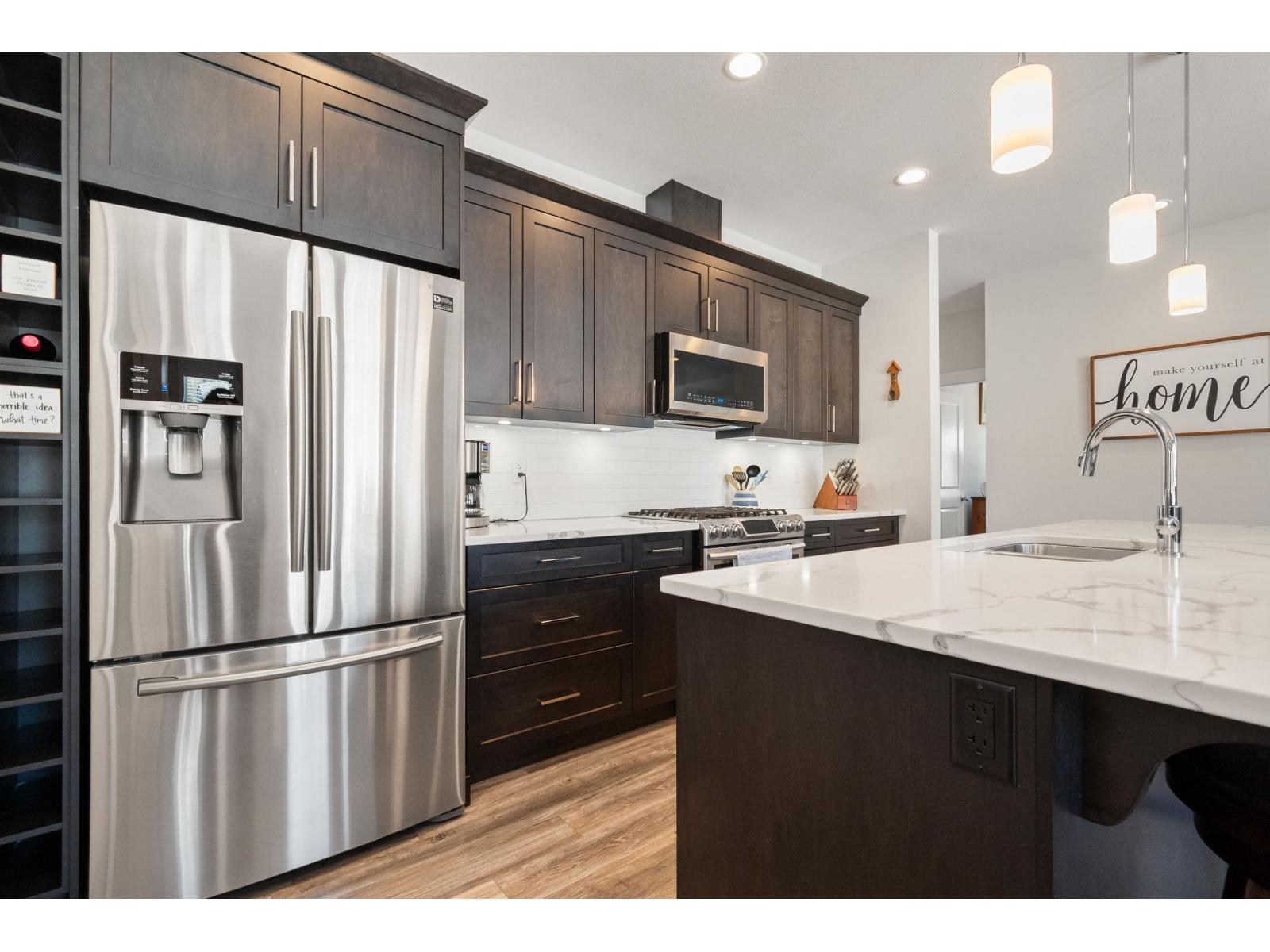 21002 Swallow Place, Hope, Hope, British Columbia  V0X 1L1 - Photo 5 - R3095477