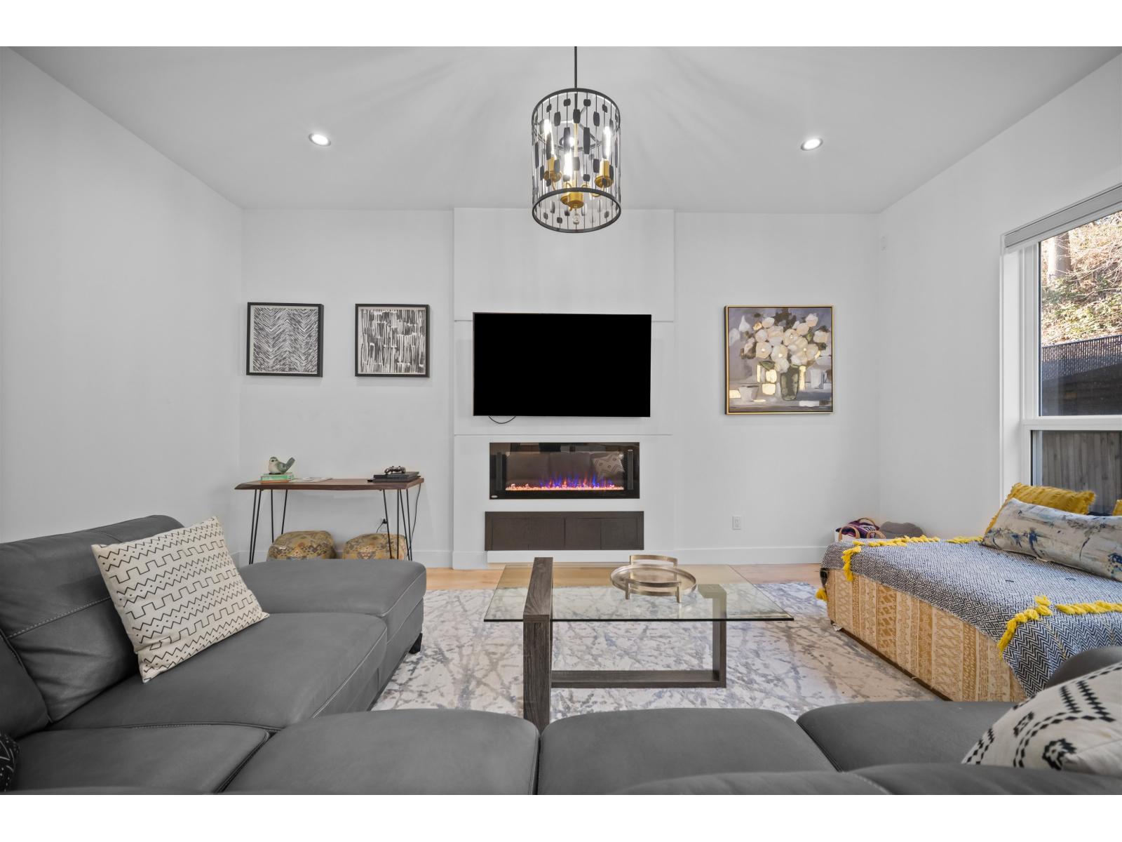 34869 Ackerman Court, Abbotsford, British Columbia  V2S 8J9 - Photo 7 - R3095234