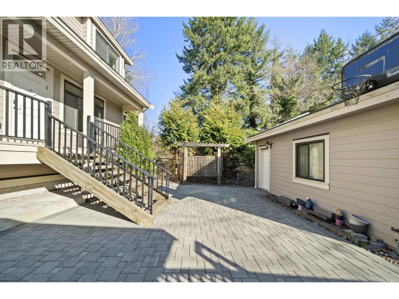 7028 Broadway, Burnaby, British Columbia  V5A 1R8 - Photo 25 - R3095829