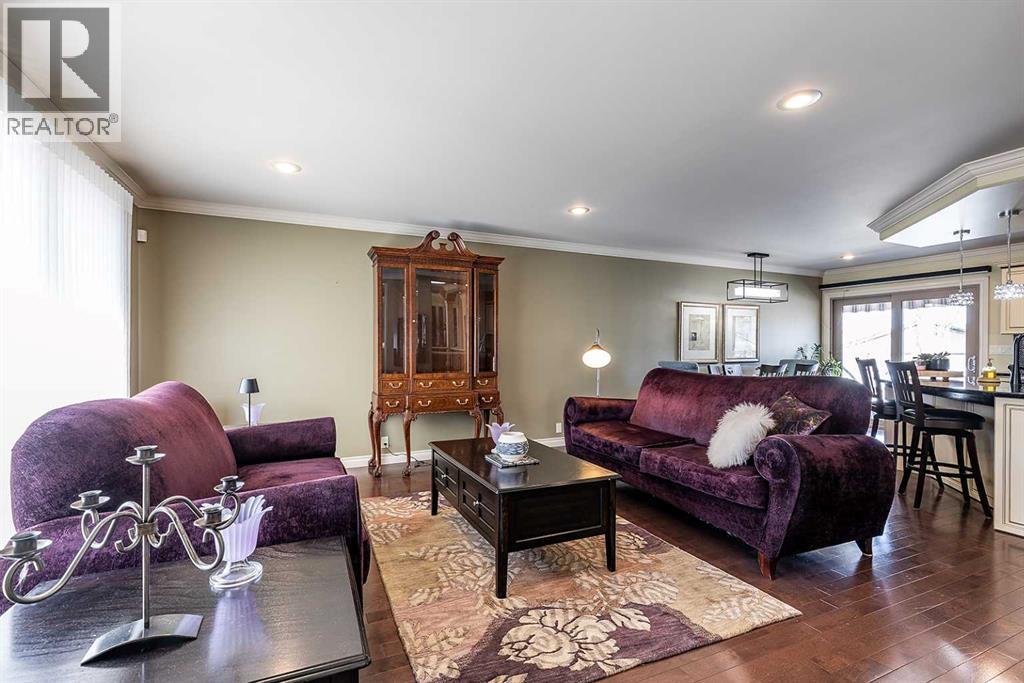 52 Rossland Street Se, Medicine Hat, Alberta  T1B 2J4 - Photo 7 - A2290366