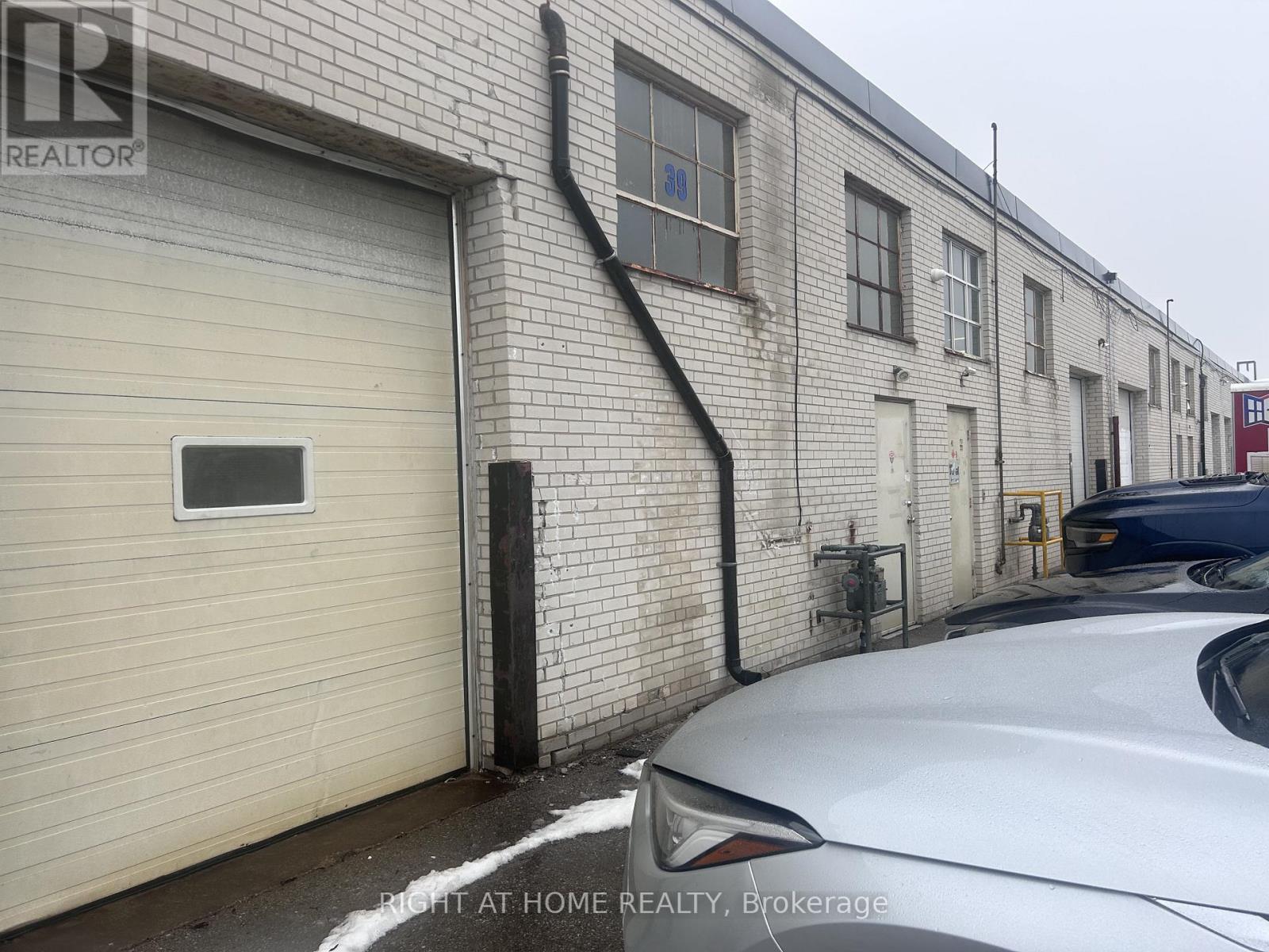 41-43 Estate Drive, Toronto, Ontario  M1H 2Z2 - Photo 3 - E12842082