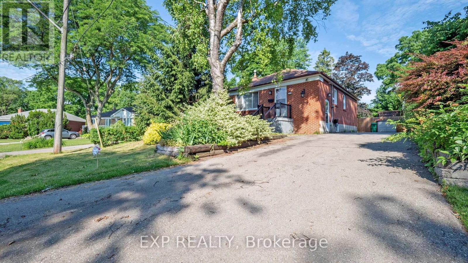 559 DRYMEN CRESCENT, Mississauga, Ontario