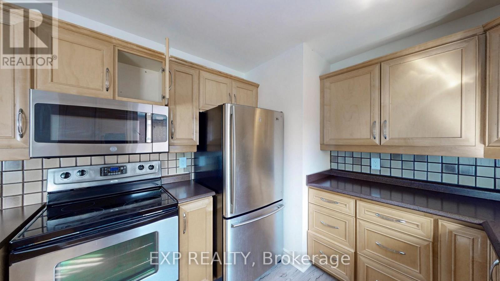 559 Drymen Crescent, Mississauga, Ontario  L5G 2N9 - Photo 10 - W12842068