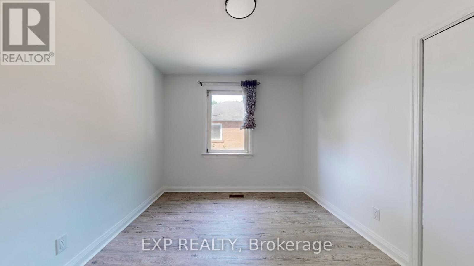 559 Drymen Crescent, Mississauga, Ontario  L5G 2N9 - Photo 13 - W12842068