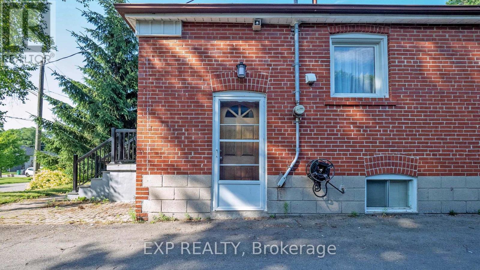 559 Drymen Crescent, Mississauga, Ontario  L5G 2N9 - Photo 38 - W12842068