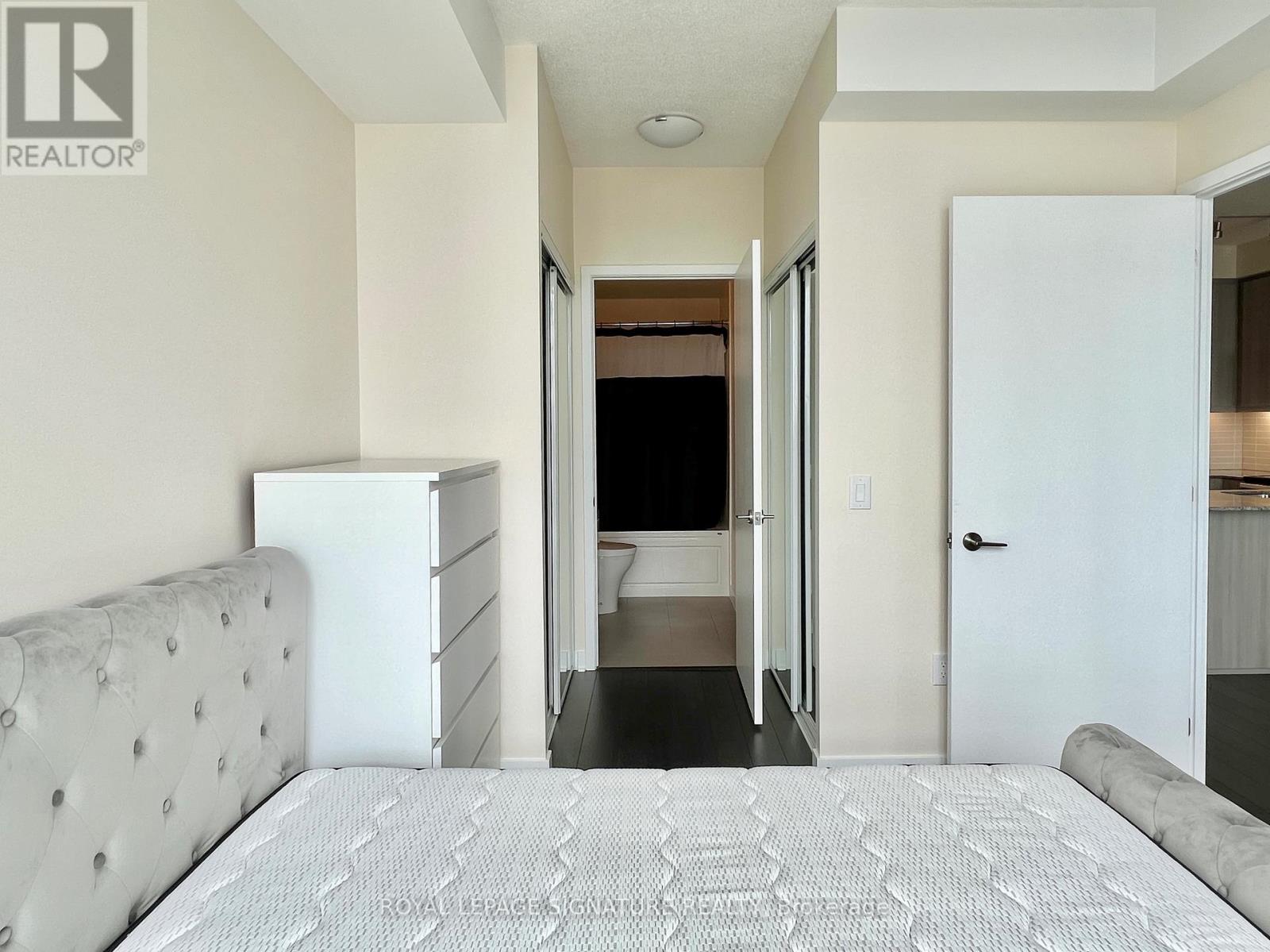 3301 - 3975 Grand Park Drive, Mississauga (City Centre), Ontario  L5B 4M6 - Photo 13 - W12842084