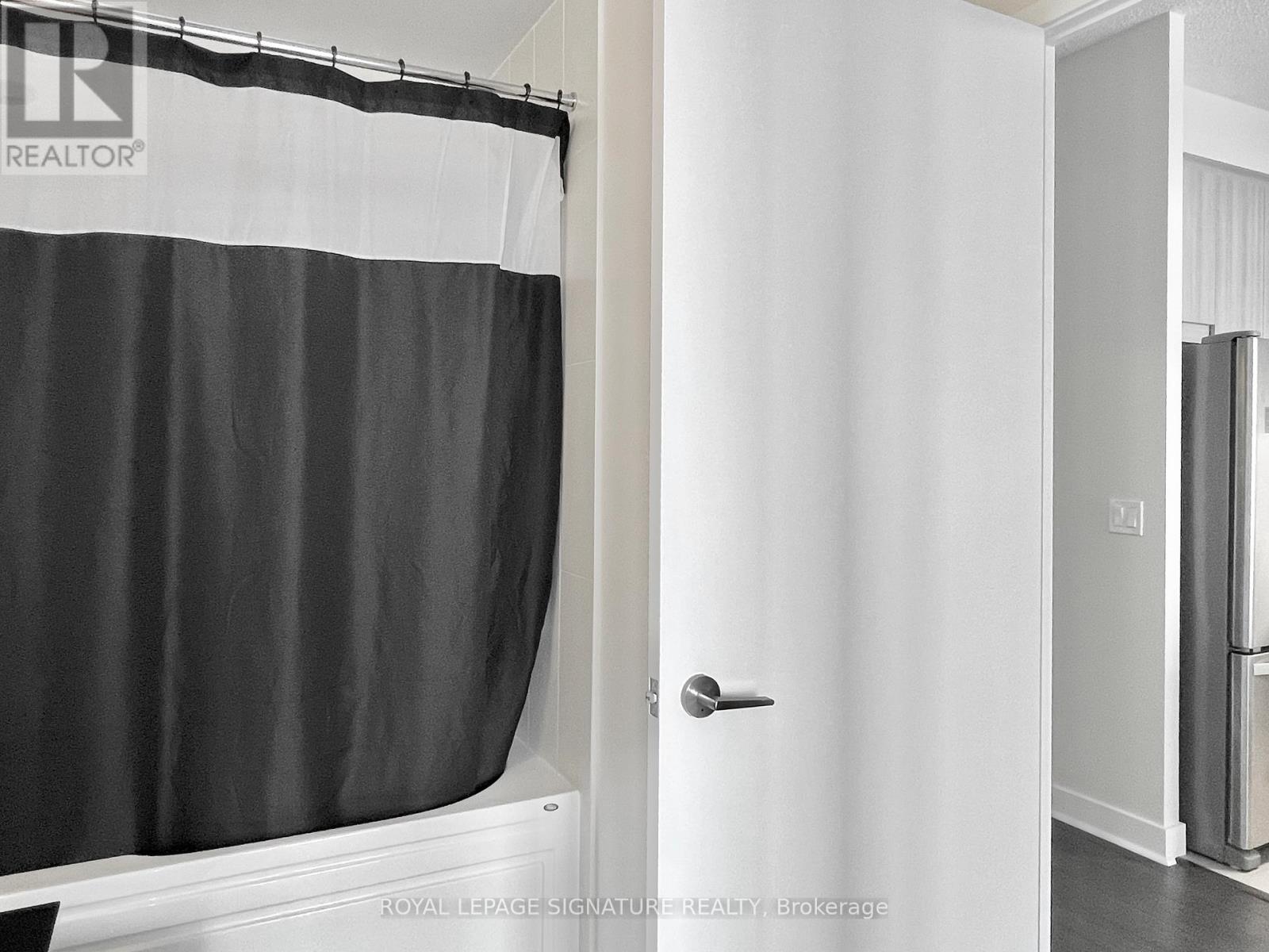 3301 - 3975 Grand Park Drive, Mississauga (City Centre), Ontario  L5B 4M6 - Photo 15 - W12842084