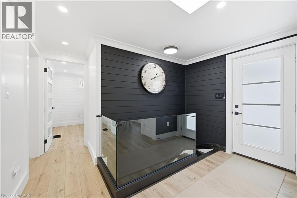 220 5th Line, Caledonia, Ontario  N3W 2A5 - Photo 3 - 40800239