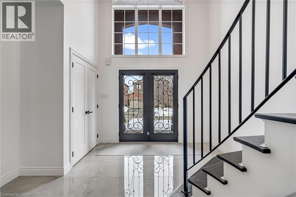 1379 Liverpool Street, Oakville, Ontario  L6M 4P1 - Photo 4 - 40808223