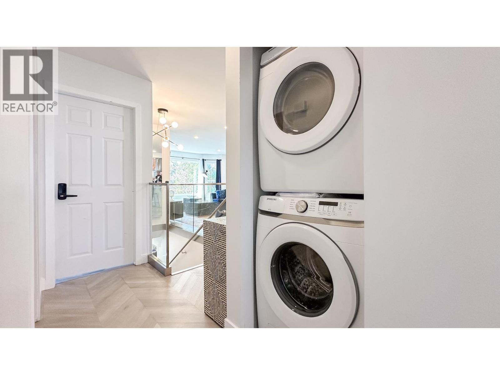 2426 Bennie Place, Port Coquitlam, British Columbia  V3B 7M6 - Photo 28 - R3094825