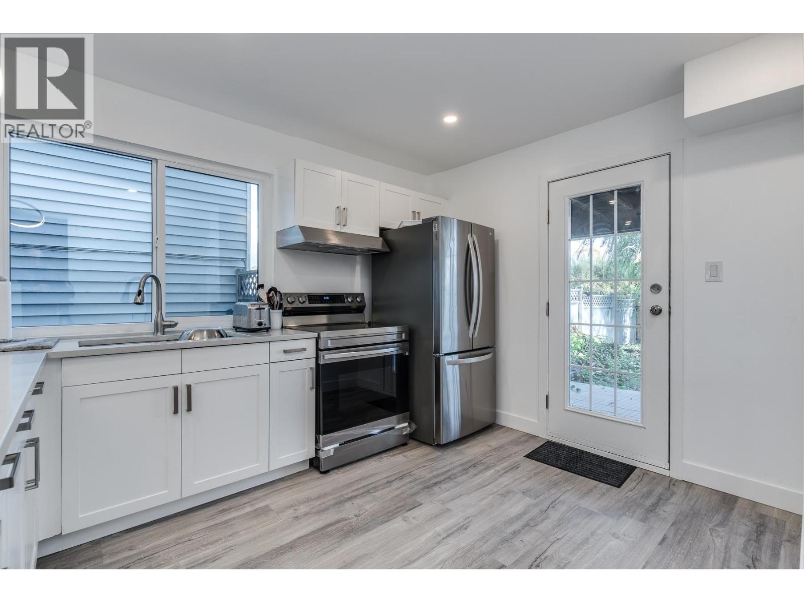 2426 Bennie Place, Port Coquitlam, British Columbia  V3B 7M6 - Photo 31 - R3094825