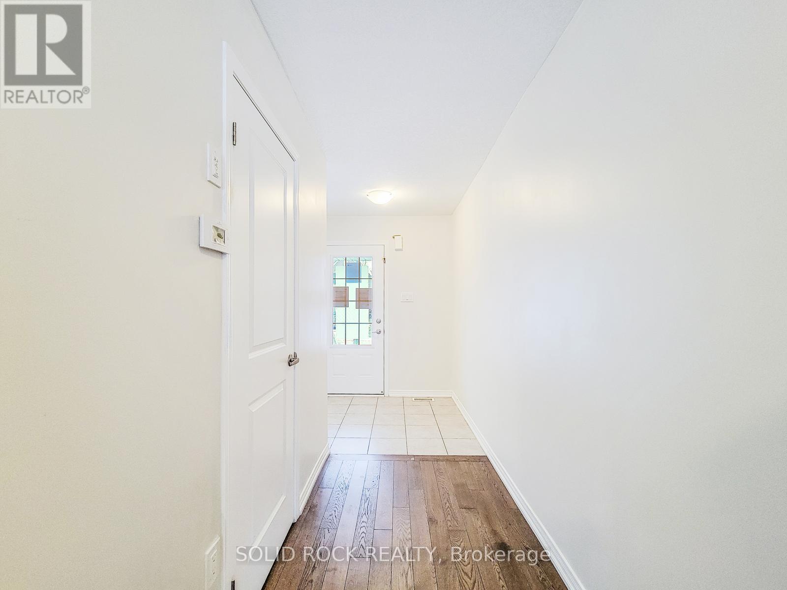 3 Cooke Avenue, Brantford, Ontario  N3T 0S2 - Photo 4 - X12842080