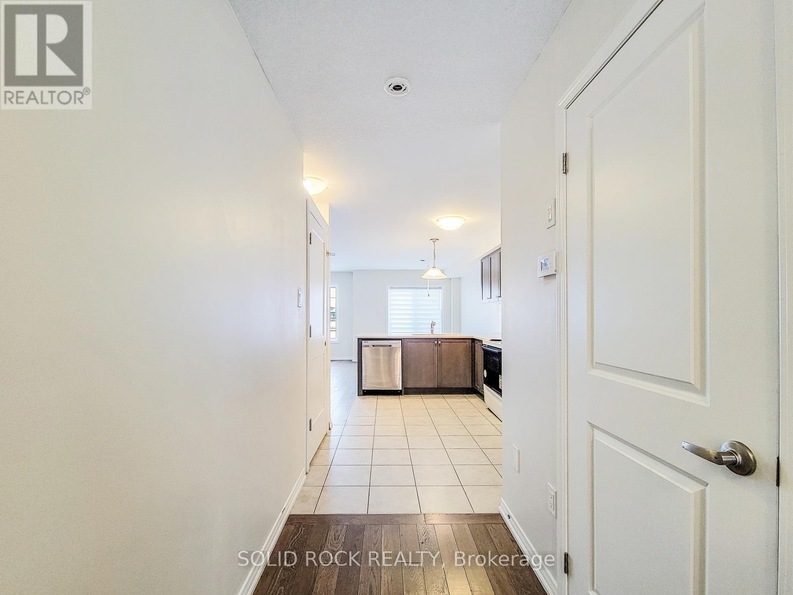 3 Cooke Avenue, Brantford, Ontario  N3T 0S2 - Photo 6 - X12842080