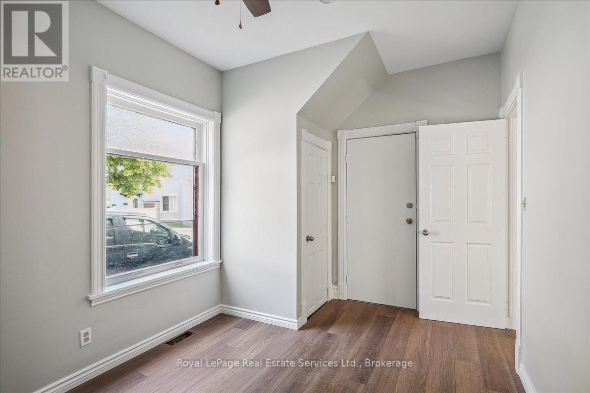 33 Rose Avenue, Brantford, Ontario  N3S 2M3 - Photo 12 - X12842156