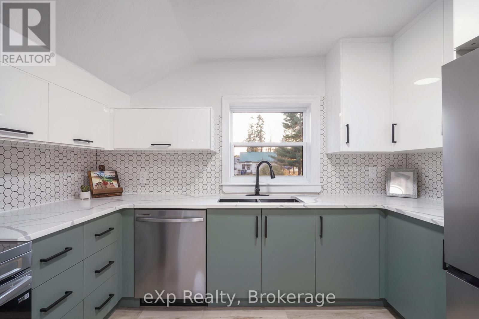 385 Elm Street W, Chatham-Kent, Ontario  N0P 1C0 - Photo 18 - X12842116