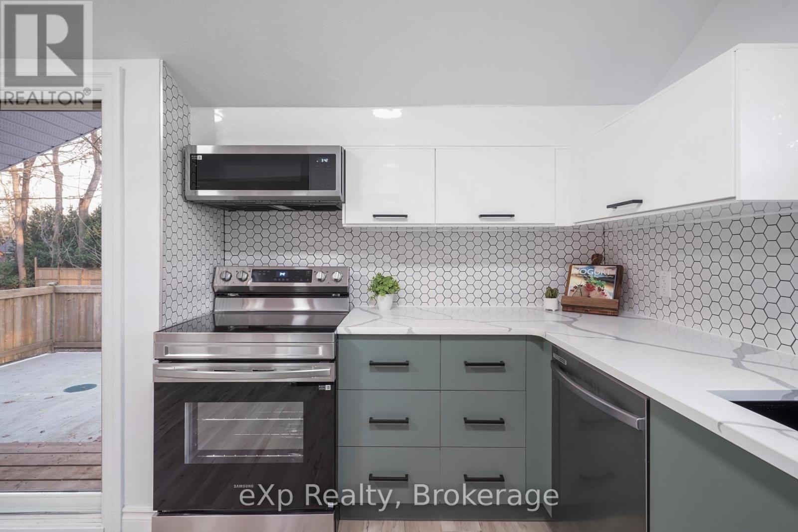 385 Elm Street W, Chatham-Kent, Ontario  N0P 1C0 - Photo 19 - X12842116