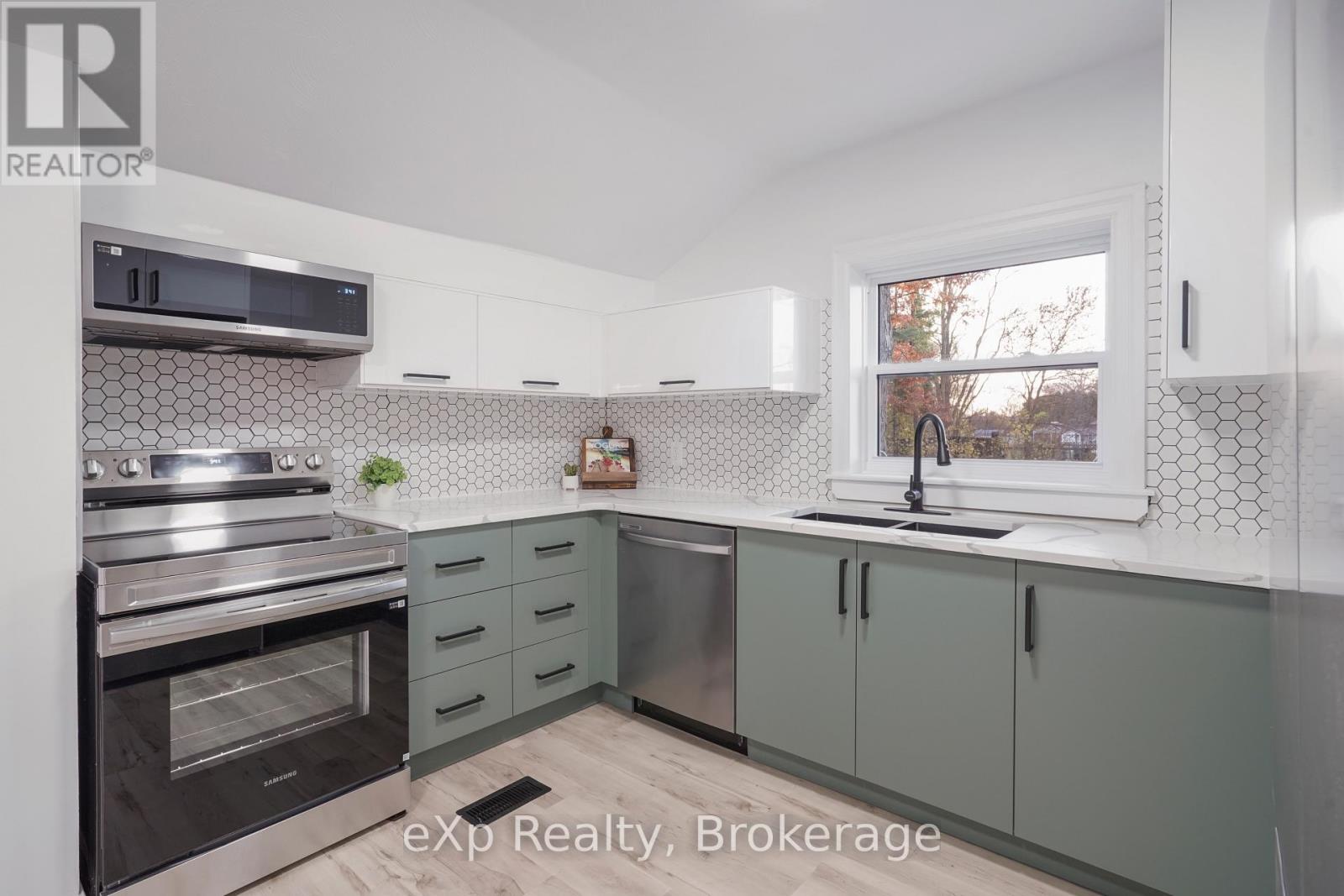 385 Elm Street W, Chatham-Kent, Ontario  N0P 1C0 - Photo 20 - X12842116