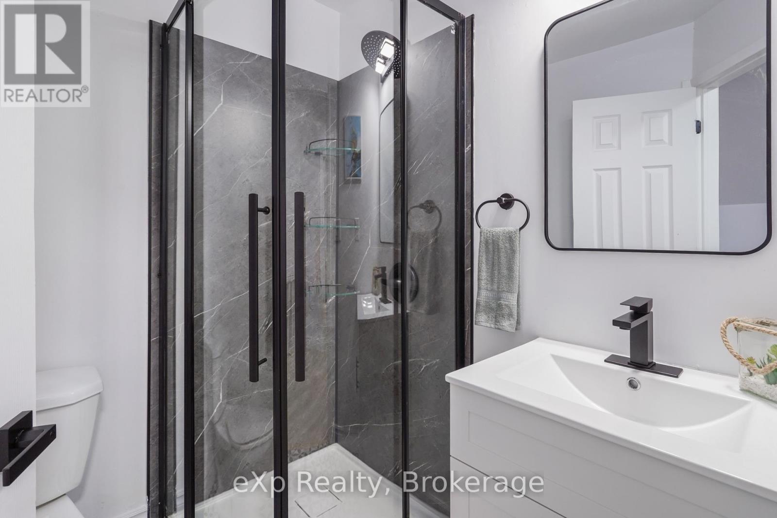 385 Elm Street W, Chatham-Kent, Ontario  N0P 1C0 - Photo 35 - X12842116