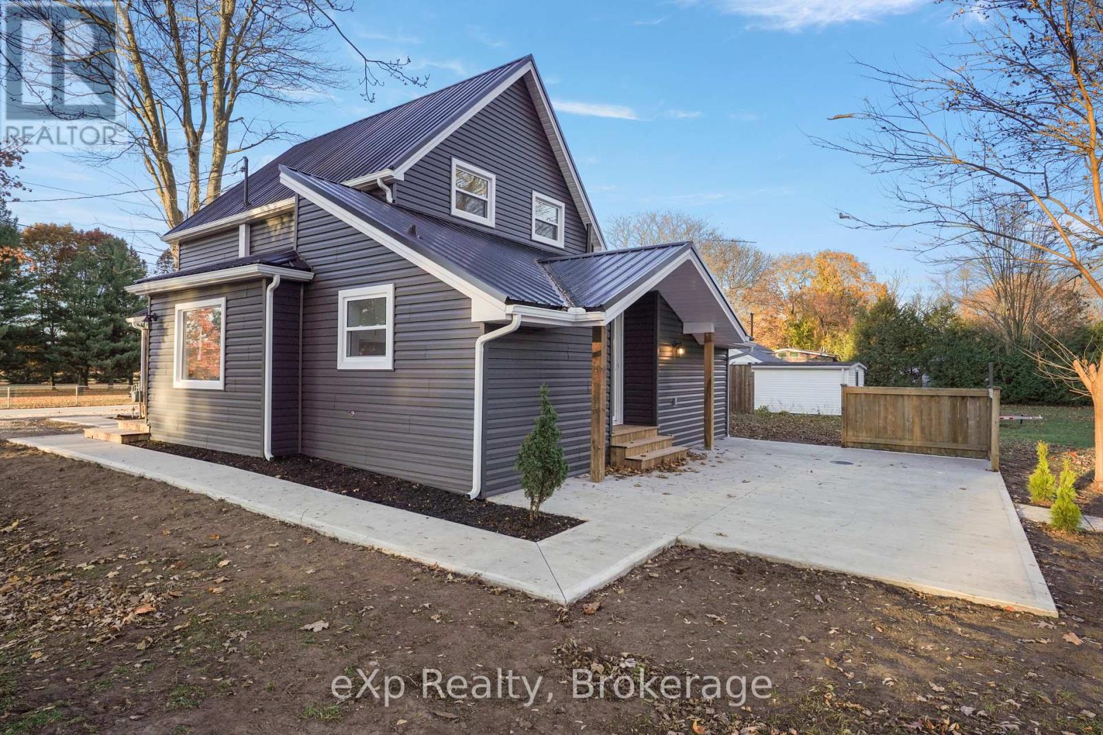 385 Elm Street W, Chatham-Kent, Ontario  N0P 1C0 - Photo 43 - X12842116