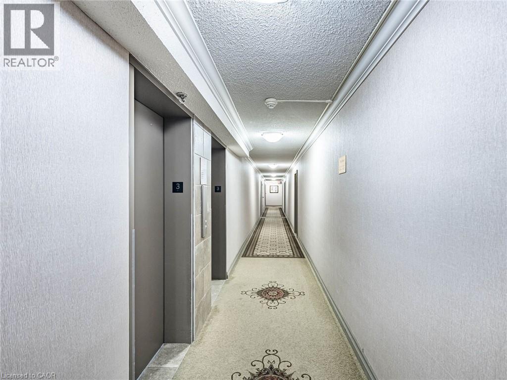 20 William Roe Boulevard Unit# 308, Newmarket, Ontario  L3Y 5V6 - Photo 3 - 40807332