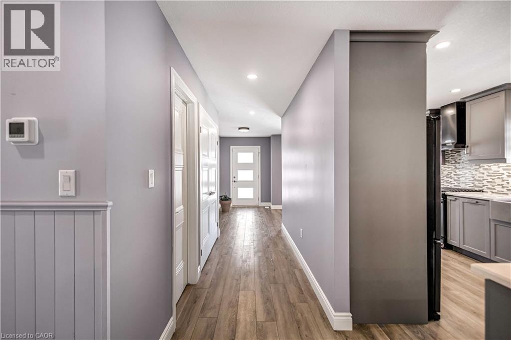 Photo 22 of 48 for 154928 15th Line