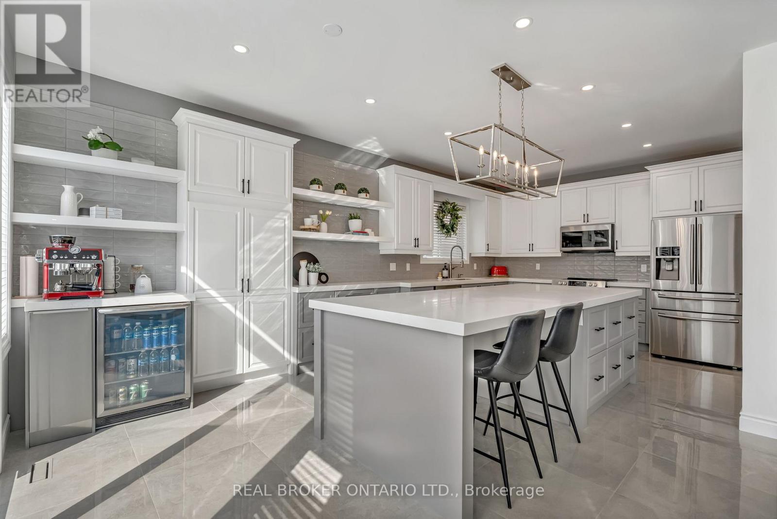 1379 Liverpool Street, Oakville, Ontario  L6M 4P1 - Photo 15 - W12841476