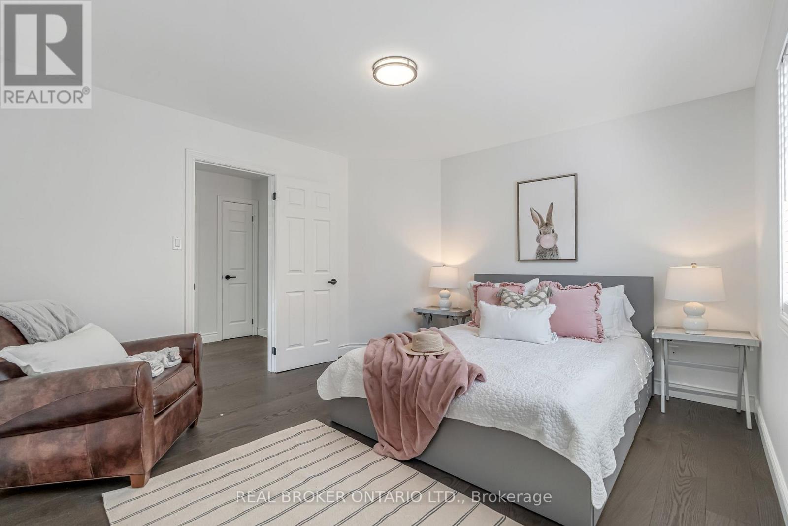 1379 Liverpool Street, Oakville, Ontario  L6M 4P1 - Photo 29 - W12841476