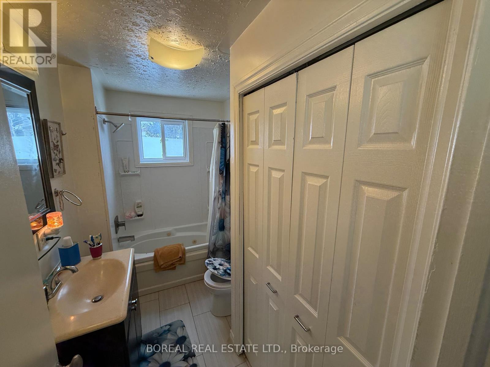 232 Main Street, Smooth Rock Falls, Ontario  P0L 2B0 - Photo 9 - T12842106