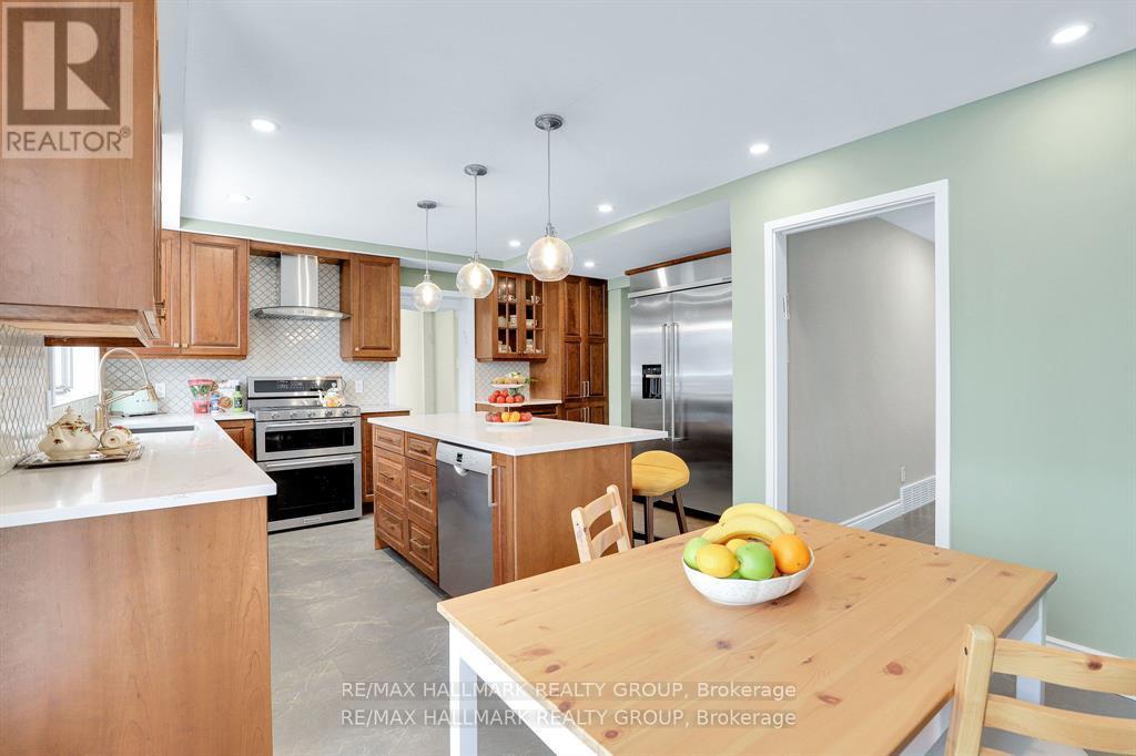 1712 Playfair Drive, Ottawa, Ontario  K1H 5S6 - Photo 13 - X12842110