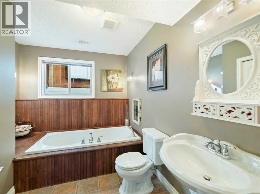 239 Sagewood Drive, Airdrie, Alberta  T4B 3A7 - Photo 17 - A2265913