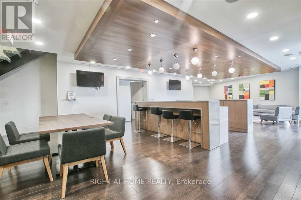 305 - 20 Bruyeres Mews, Toronto, Ontario  M5V 0G8 - Photo 26 - C12842114