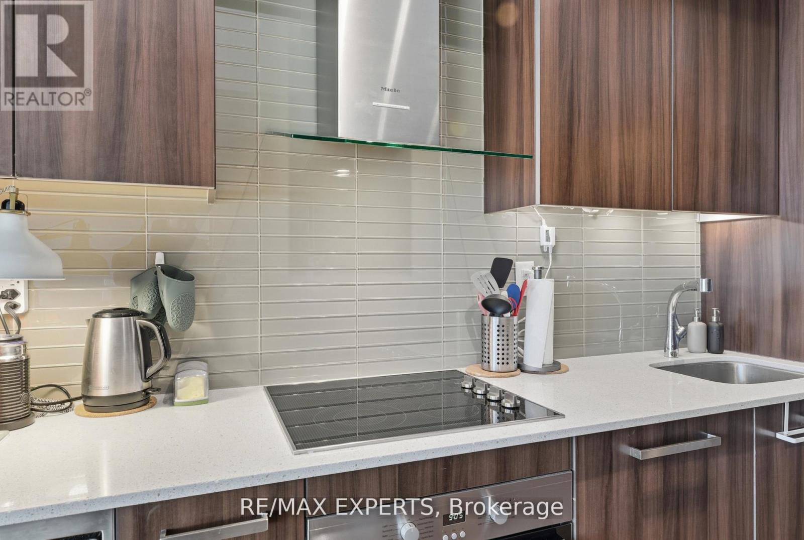 410 - 3018 Yonge Street, Toronto, Ontario  M4N 2K4 - Photo 12 - C12842126