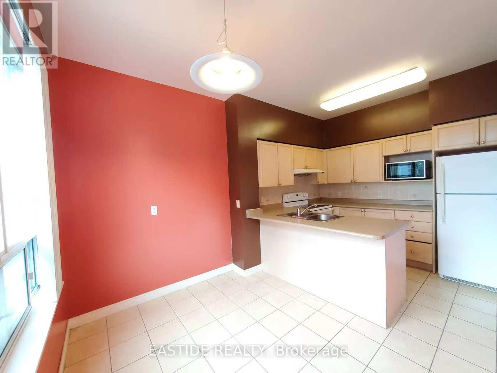 Ph206 - 23 Hollywood Avenue, Toronto, Ontario  M2N 7L8 - Photo 5 - C12842142