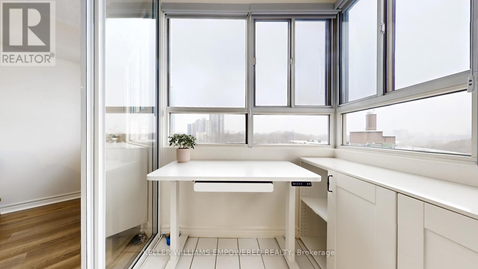 1403 - 4 Park Vista Crescent, Toronto, Ontario M4B 3M8 - Photo 15 - E12842104