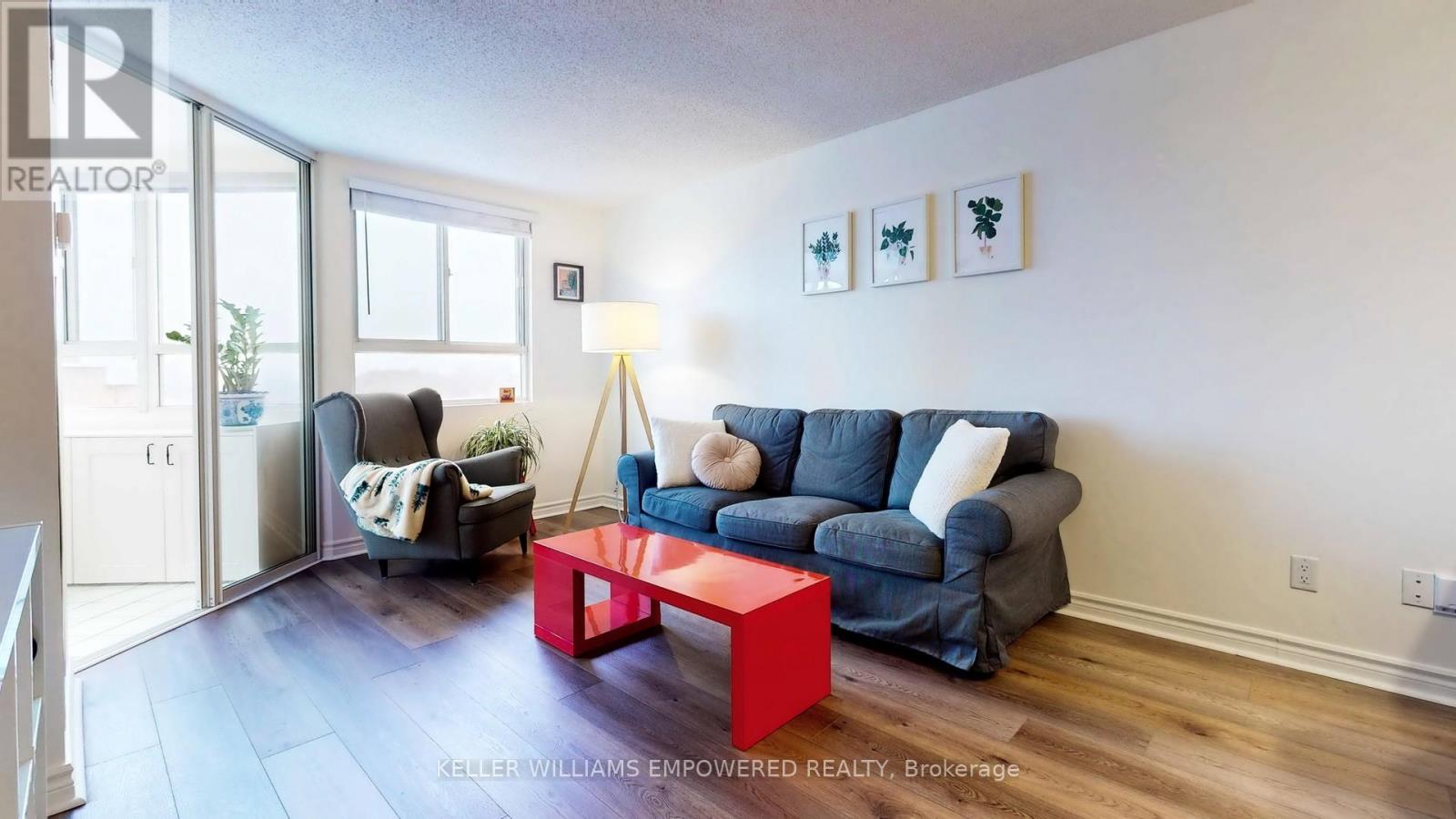 1403 - 4 Park Vista Crescent, Toronto, Ontario M4B 3M8 - Photo 3 - E12842104