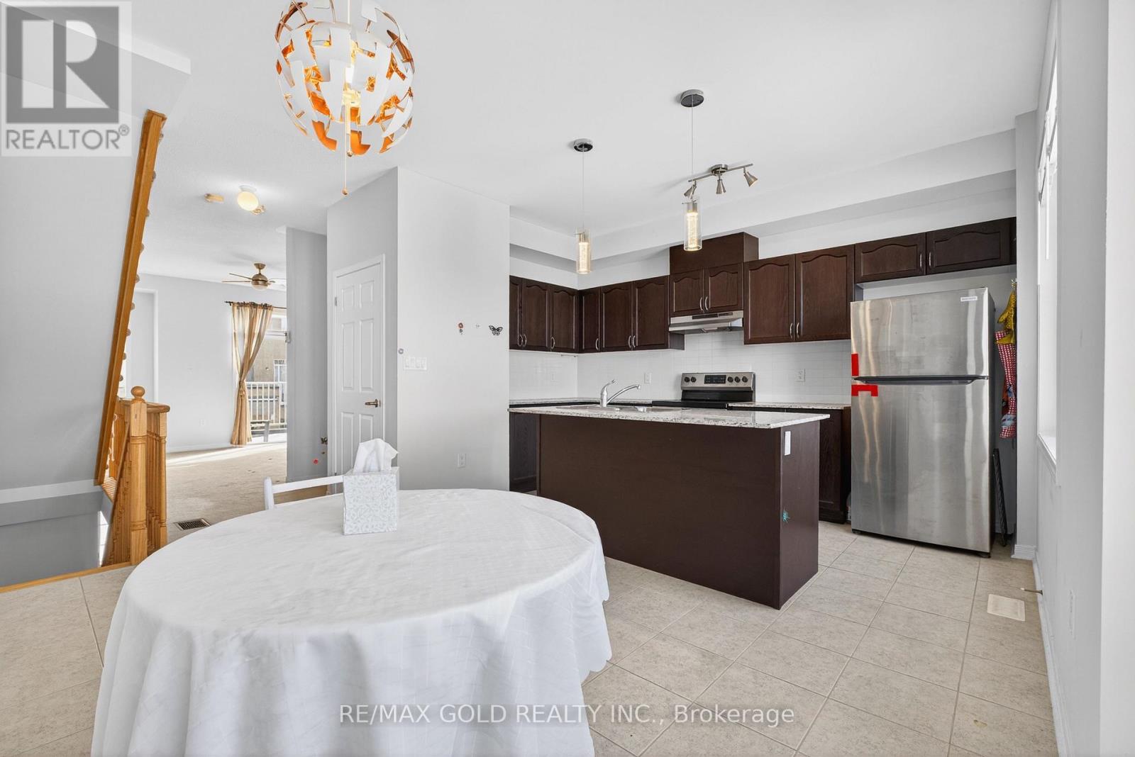 846 Atwater Path, Oshawa, Ontario  L1J 0E8 - Photo 10 - E12842108