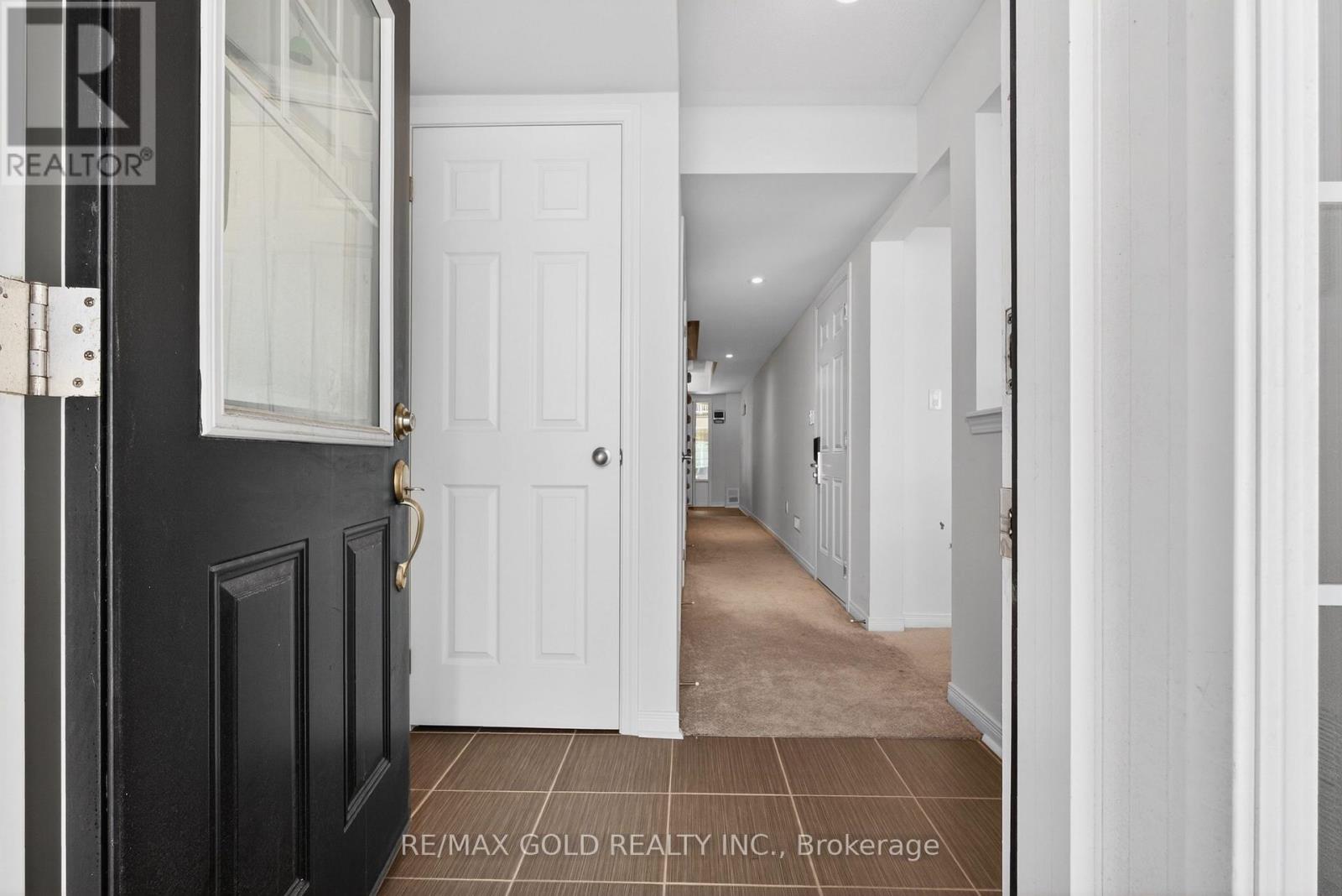 846 Atwater Path, Oshawa, Ontario  L1J 0E8 - Photo 4 - E12842108