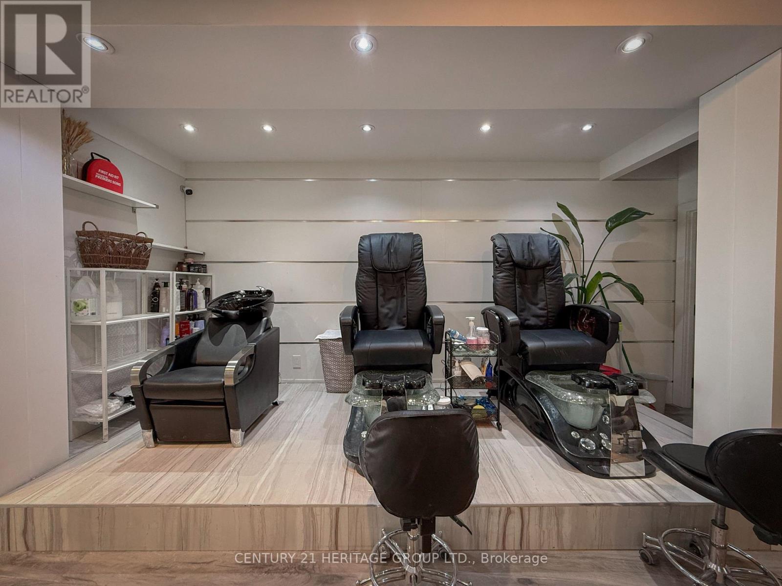 9 - 8910 Yonge Street, Richmond Hill, Ontario  L4C 0L7 - Photo 12 - N12842100