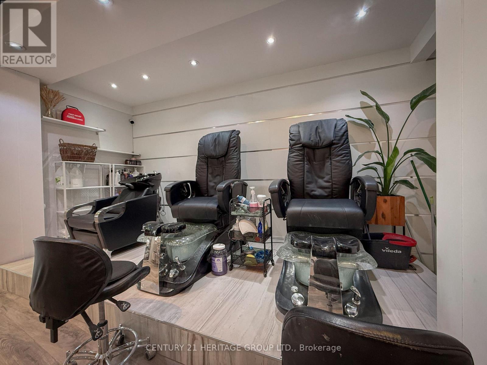 9 - 8910 Yonge Street, Richmond Hill, Ontario  L4C 0L7 - Photo 13 - N12842100