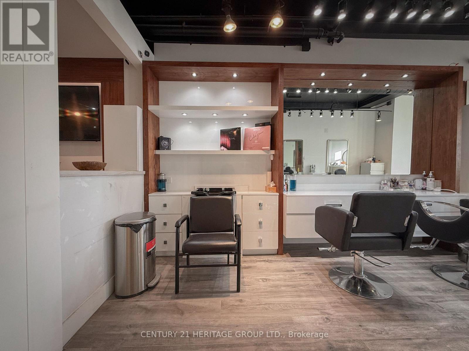 9 - 8910 Yonge Street, Richmond Hill, Ontario  L4C 0L7 - Photo 6 - N12842100