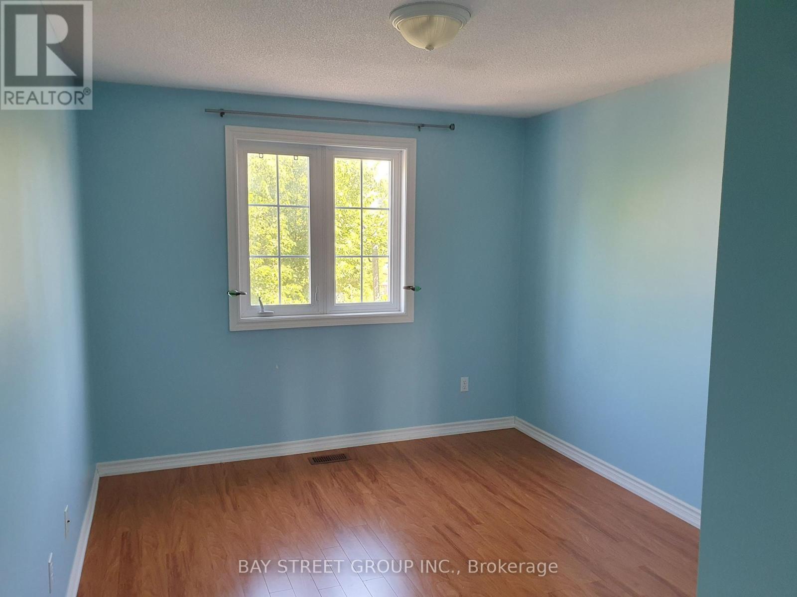 71 Ian Baron Avenue, Markham, Ontario  L3R 5R1 - Photo 5 - N12842158