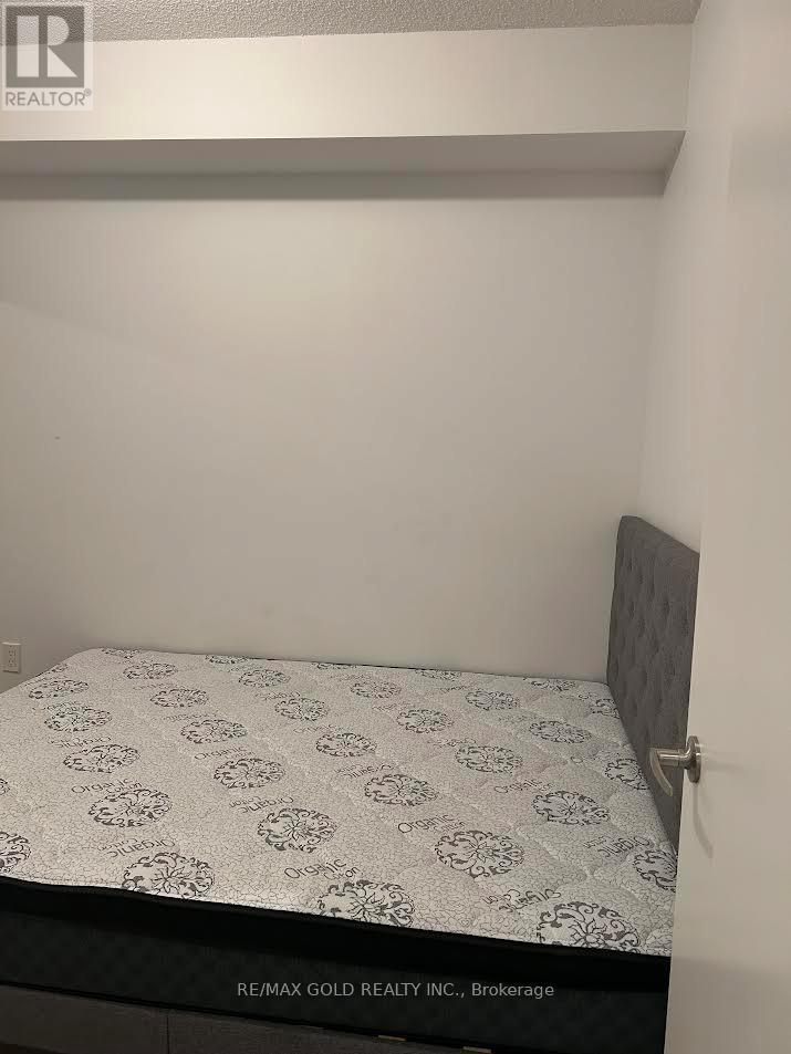 435 - 26 Gibbs Road, Toronto, Ontario  M9B 0E3 - Photo 7 - W12842098