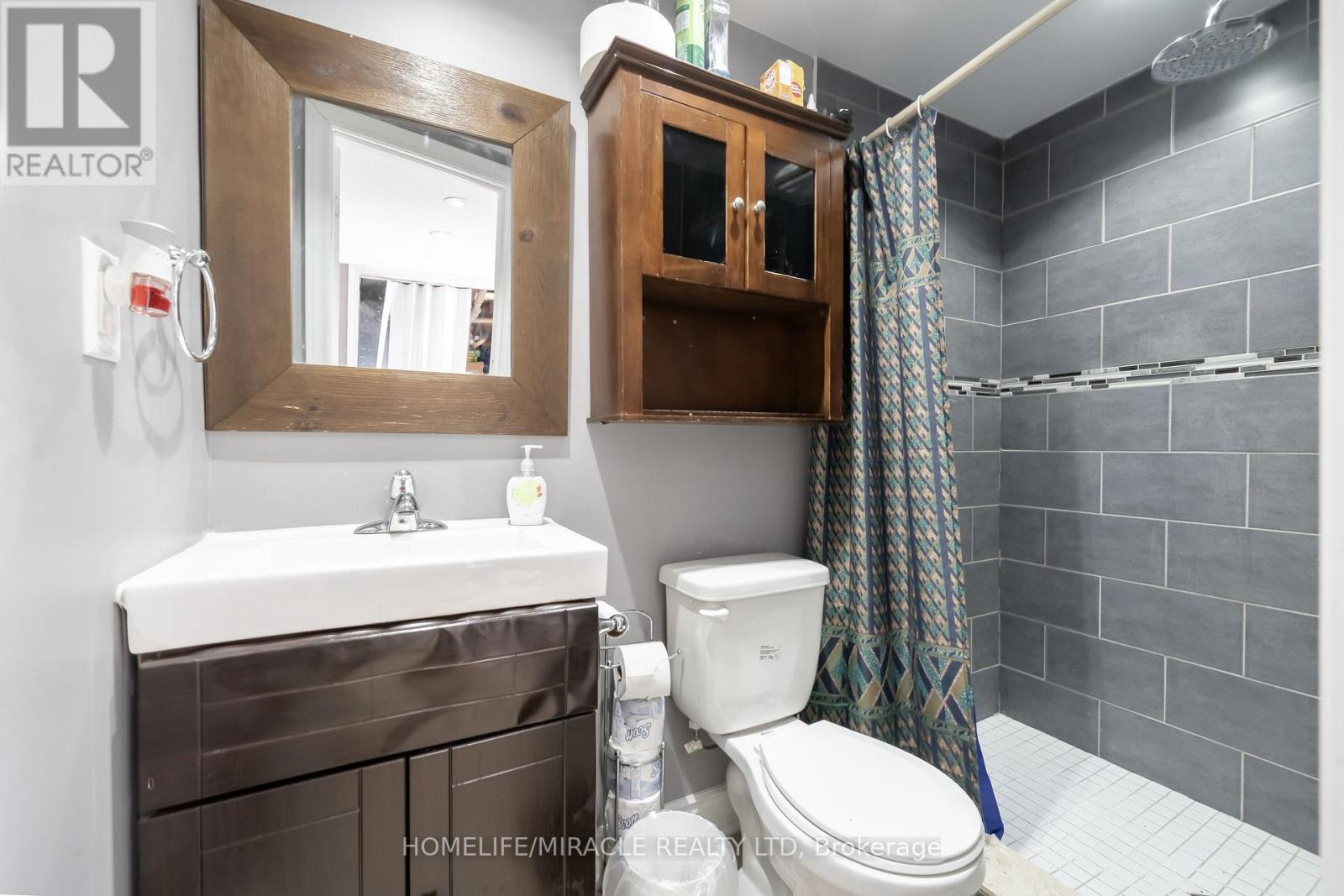 150 - 150 Enderby Crescent, Brampton, Ontario L6T 4C7 - Photo 10 - W12842120