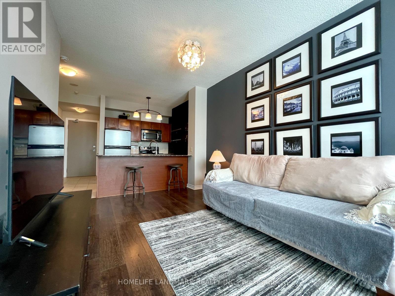 1605 - 3525 Kariya Drive, Mississauga, Ontario  L5B 0C2 - Photo 10 - W12842128