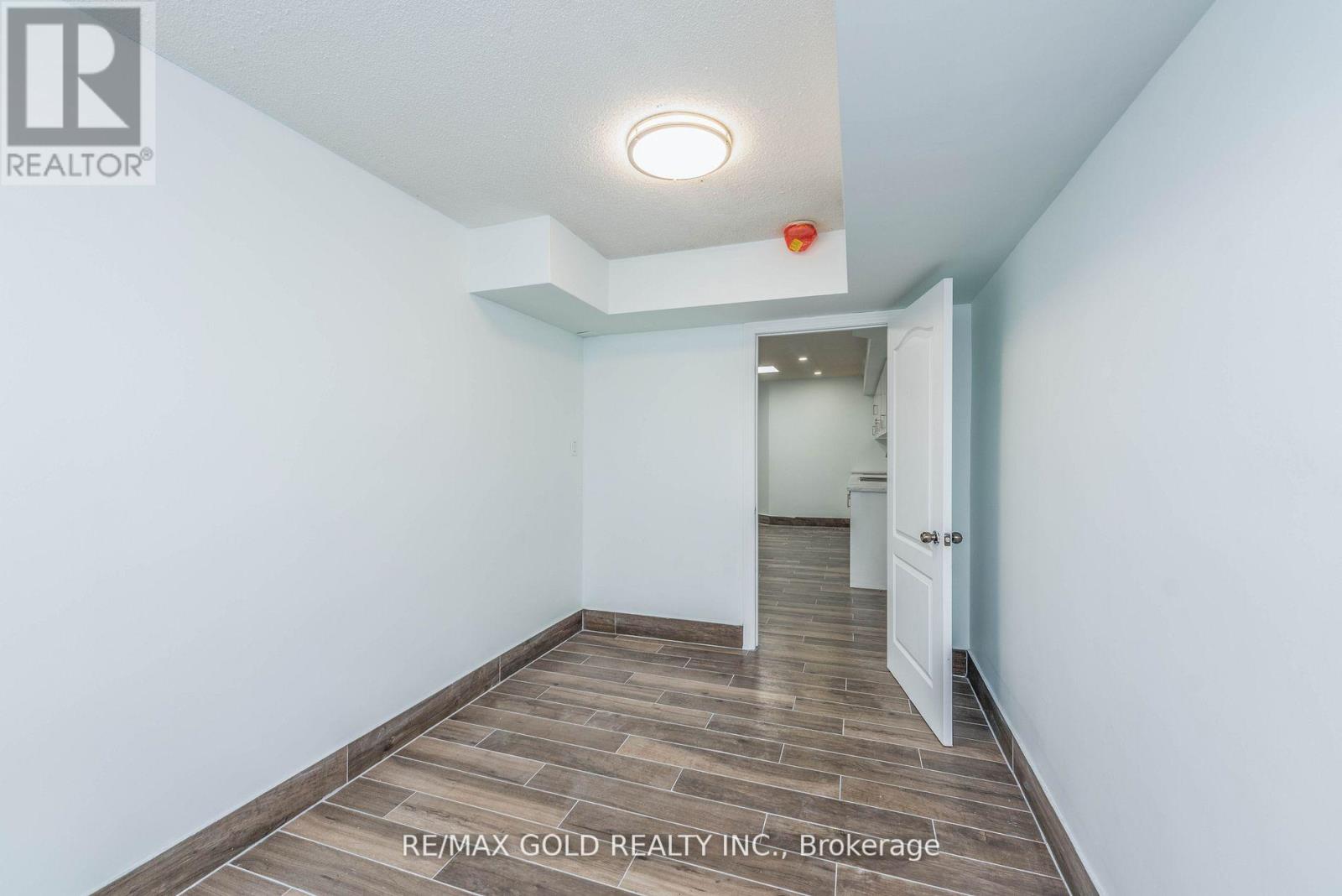 7064 - 7064 Airport Road, Mississauga, Ontario  L4T 2G8 - Photo 8 - W12842132