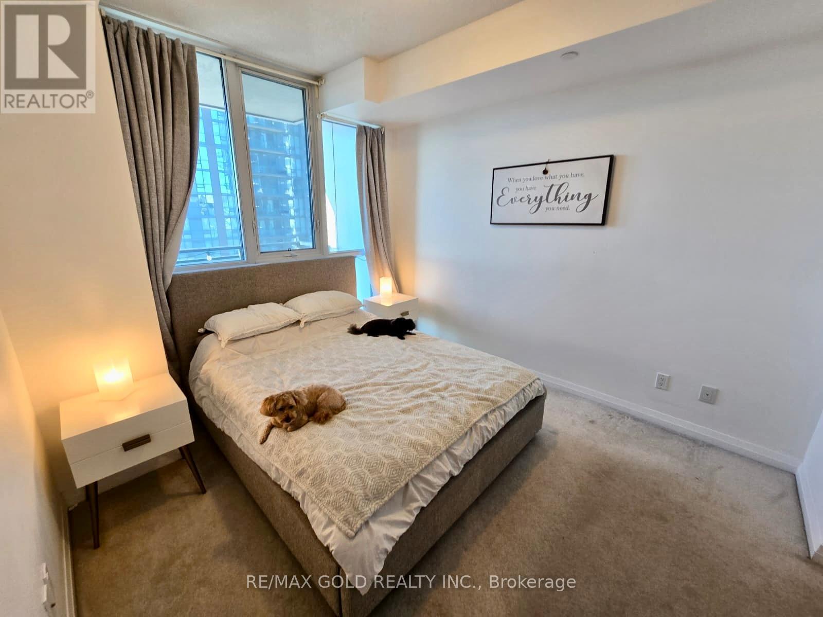 808 - 75 Eglinton Avenue W, Mississauga, Ontario  L5R 0E5 - Photo 16 - W12842134