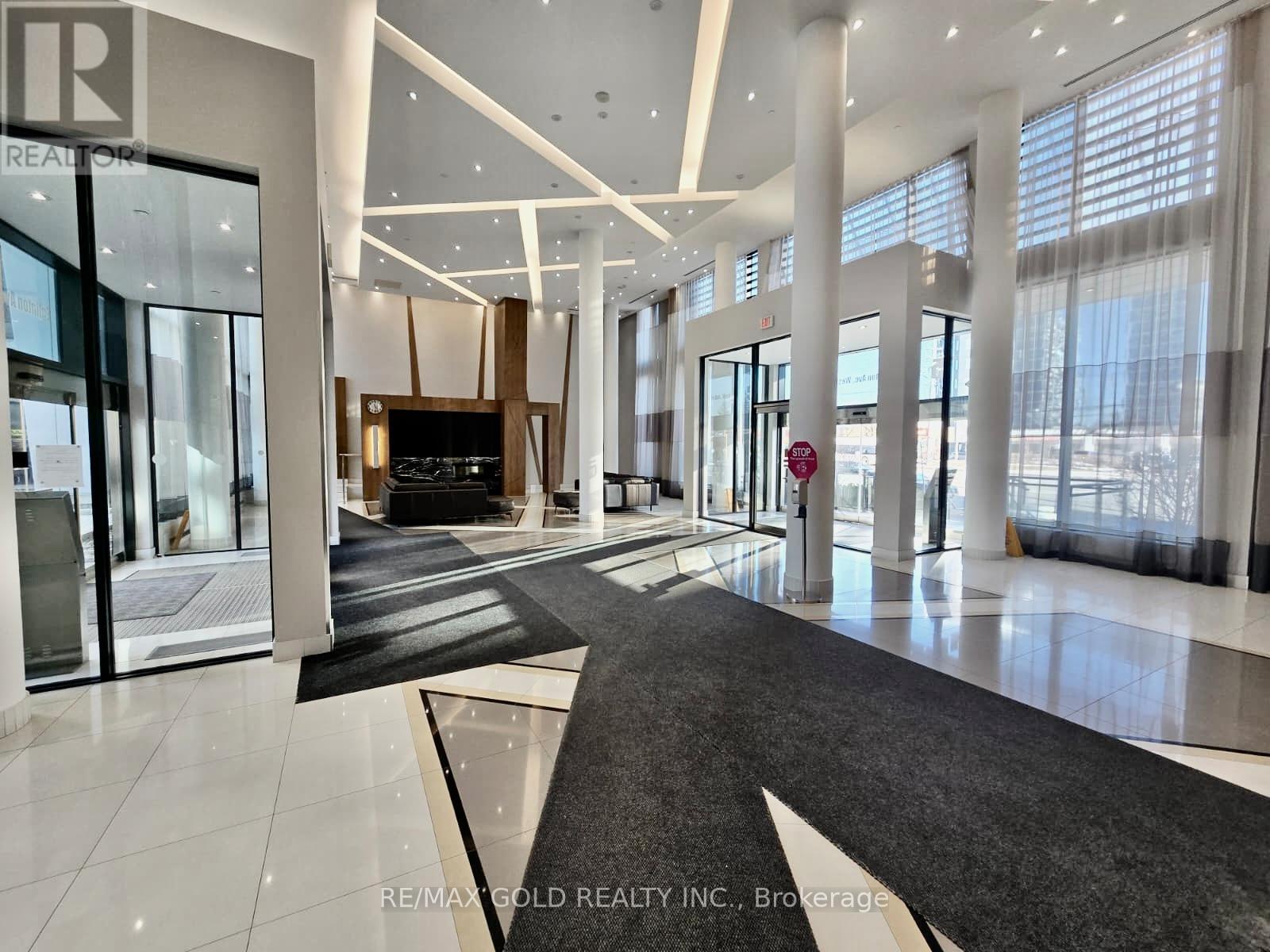 808 - 75 Eglinton Avenue W, Mississauga, Ontario  L5R 0E5 - Photo 30 - W12842134