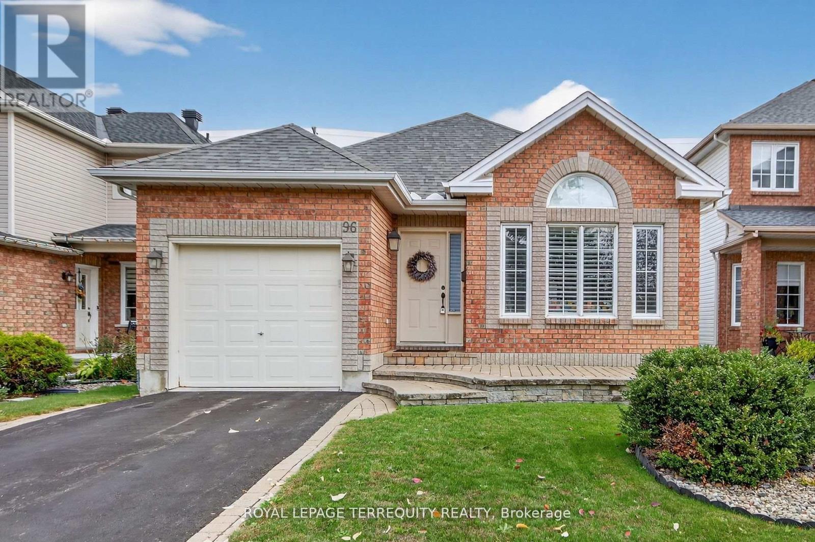 96 ALLANFORD AVENUE, Ottawa, Ontario