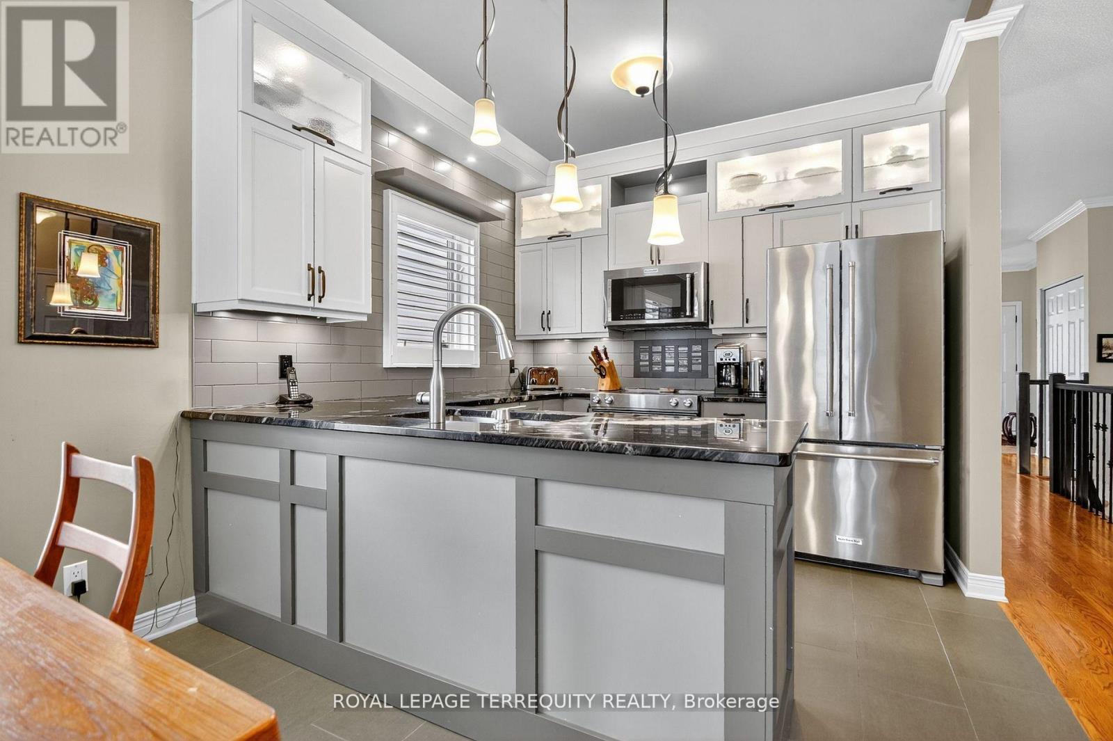 96 Allanford Avenue, Ottawa, Ontario  K1T 3Y6 - Photo 10 - X12842152